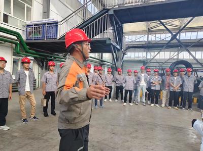 道路桥梁工程学院学生赴新疆交建装配式桥梁生产基地开展认识实习
